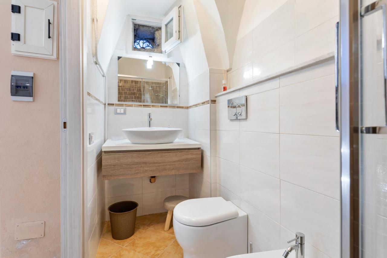 Cerami Studio Flat Aeroporto di Catania Fontana Rossa Esterno foto